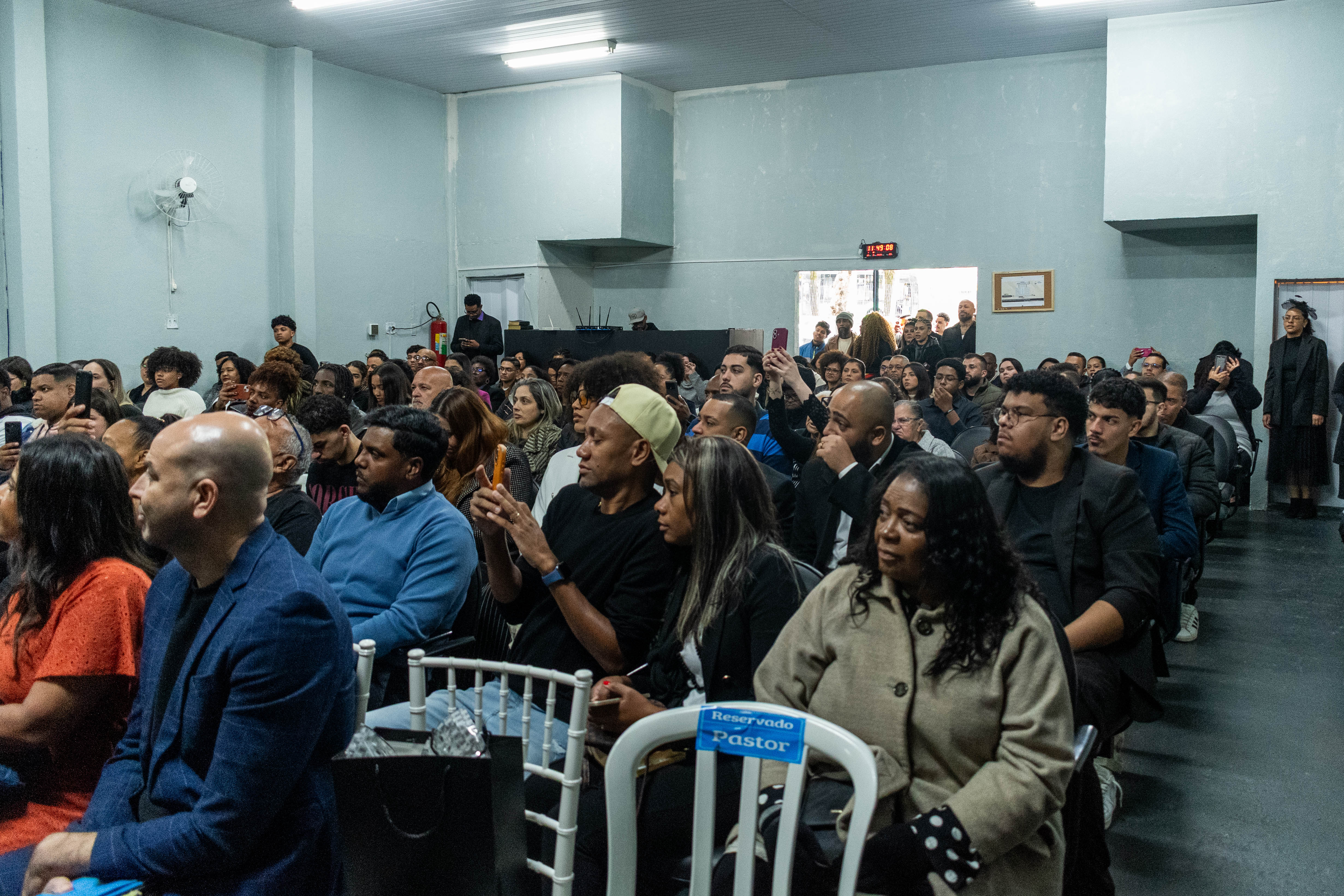 Congregação durante culto